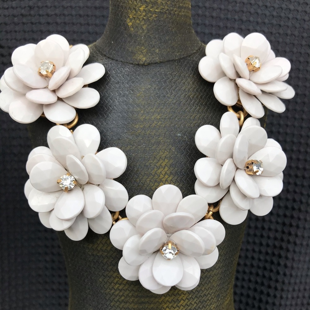 JCrew Signed Gold Tone Gray Statement Necklace.
